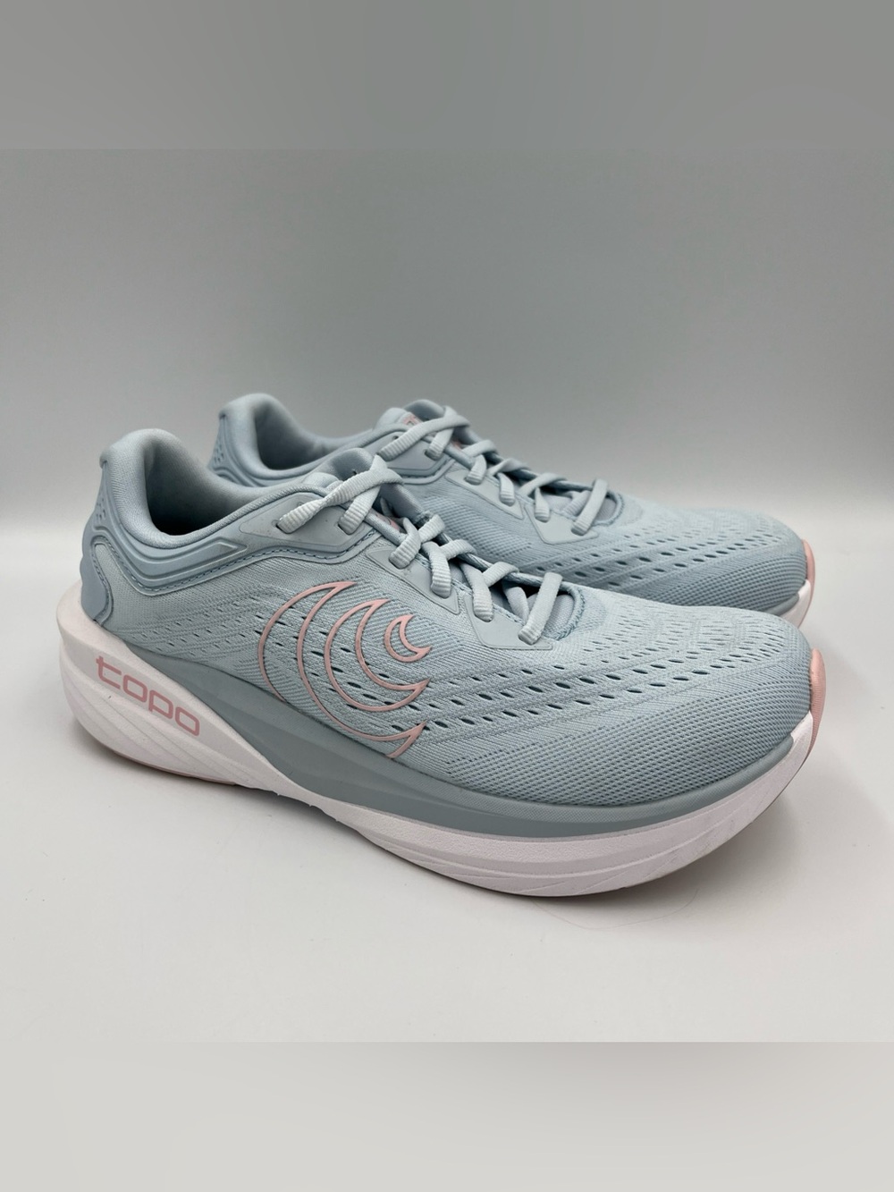 Topo Athletic Women's Phantom 4 Lightweight Road Shoes Blue and Pink Sz 7.5